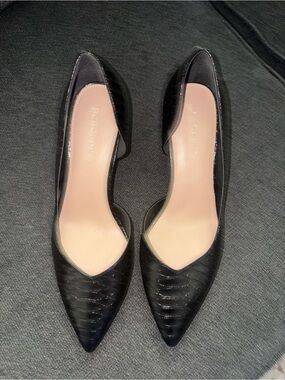 BCBGeneration Black Pointed D'Orsay Pumps with chunky heel size 11